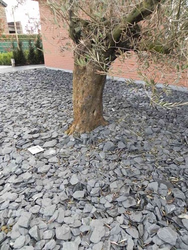 Canadian Slate Breuksteen zwart 60 - 180mm (6 - 18cm) aangelegd