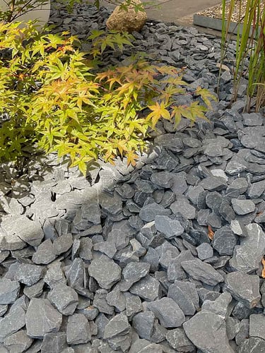 Canadian Slate Breuksteen zwart 60 - 180mm (6 - 18cm) aangelegd