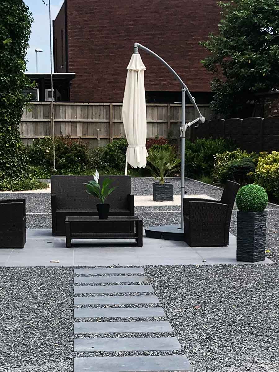Ardenner split grijs 8 - 16mm aangelegde tuin