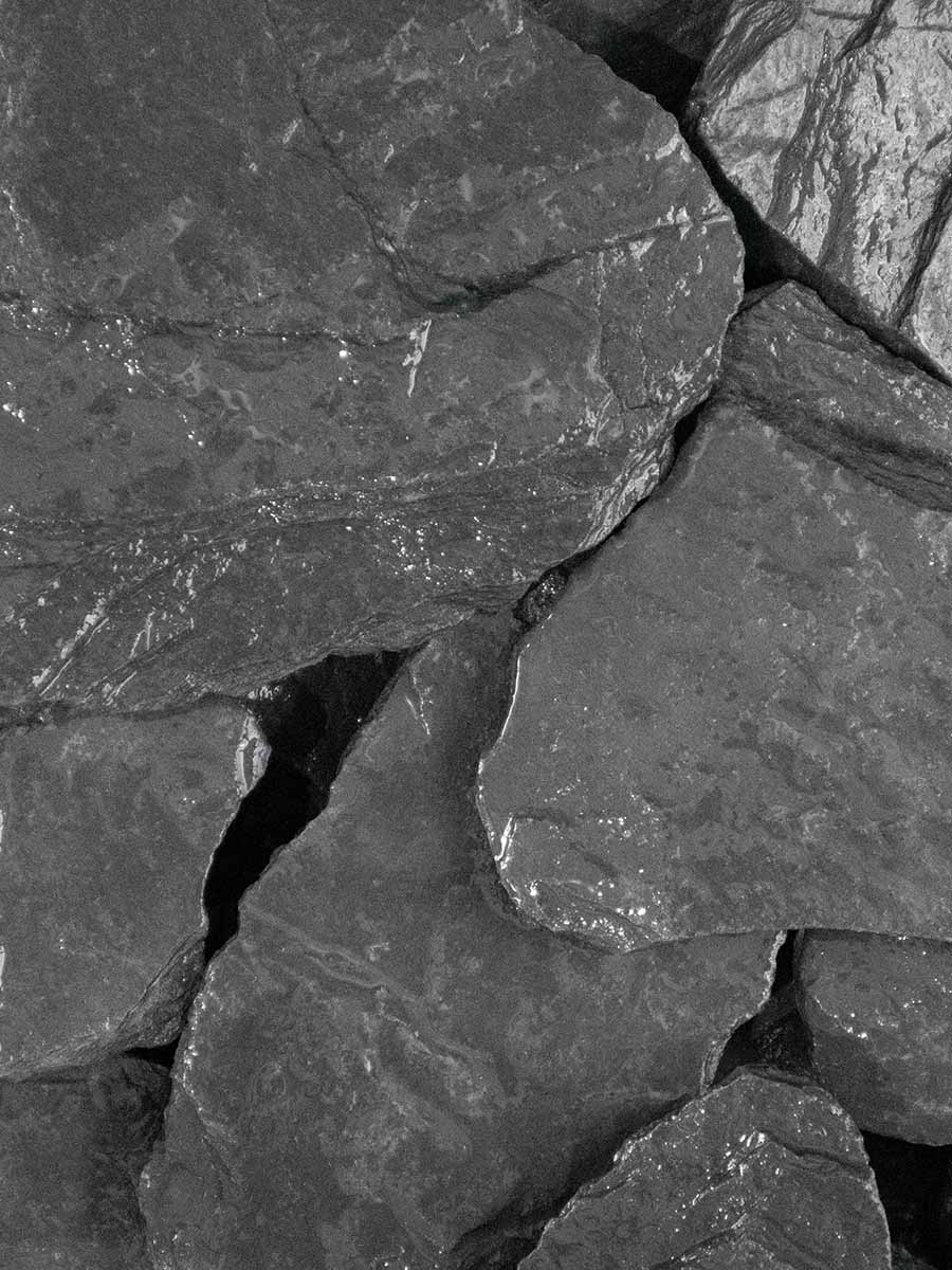 Canadian Slate Breuksteen zwart 60 - 180mm  (6 - 18cm) (nat)