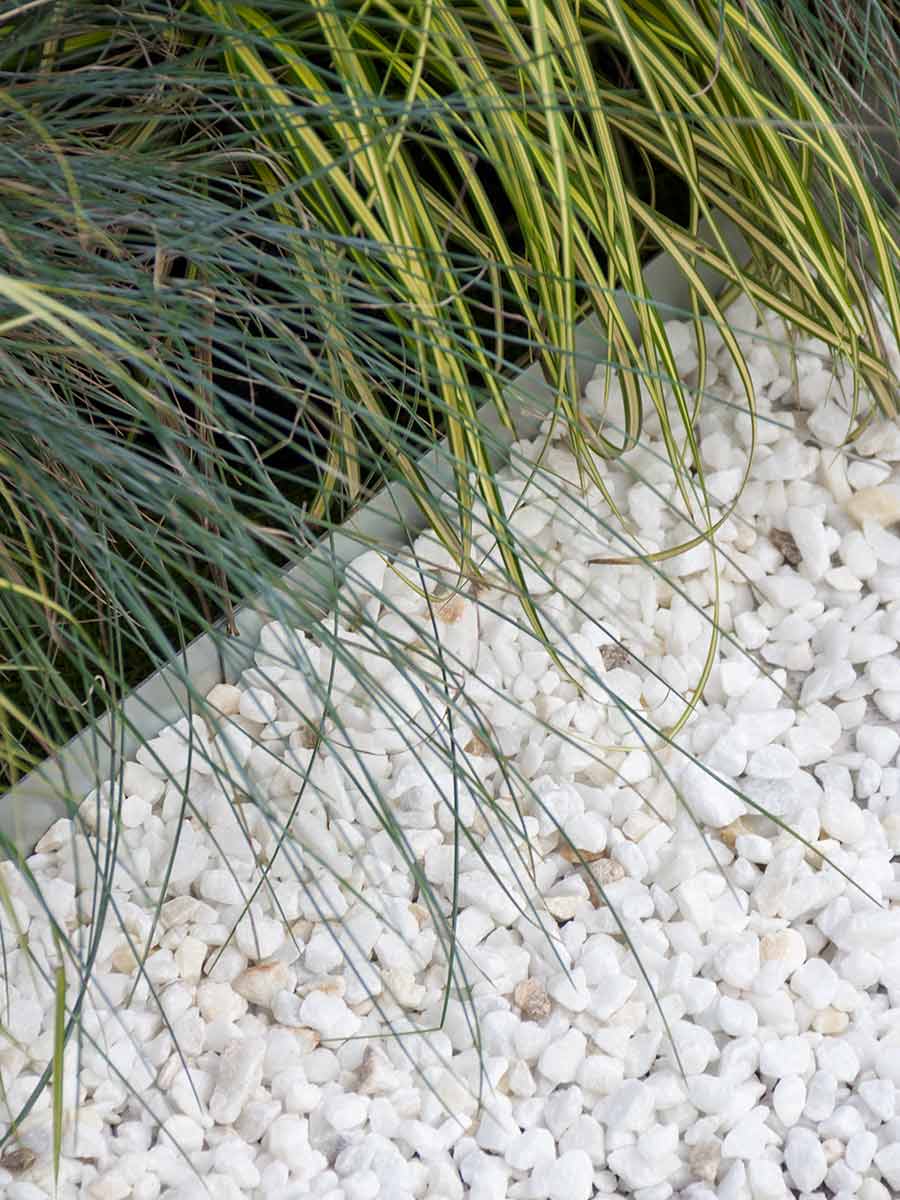 Crystal White split 9 -12mm aangelegd