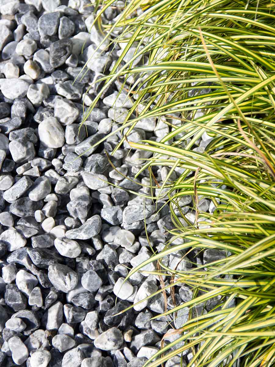 Ice blue grind 16 - 25mm aangelegde siertuin