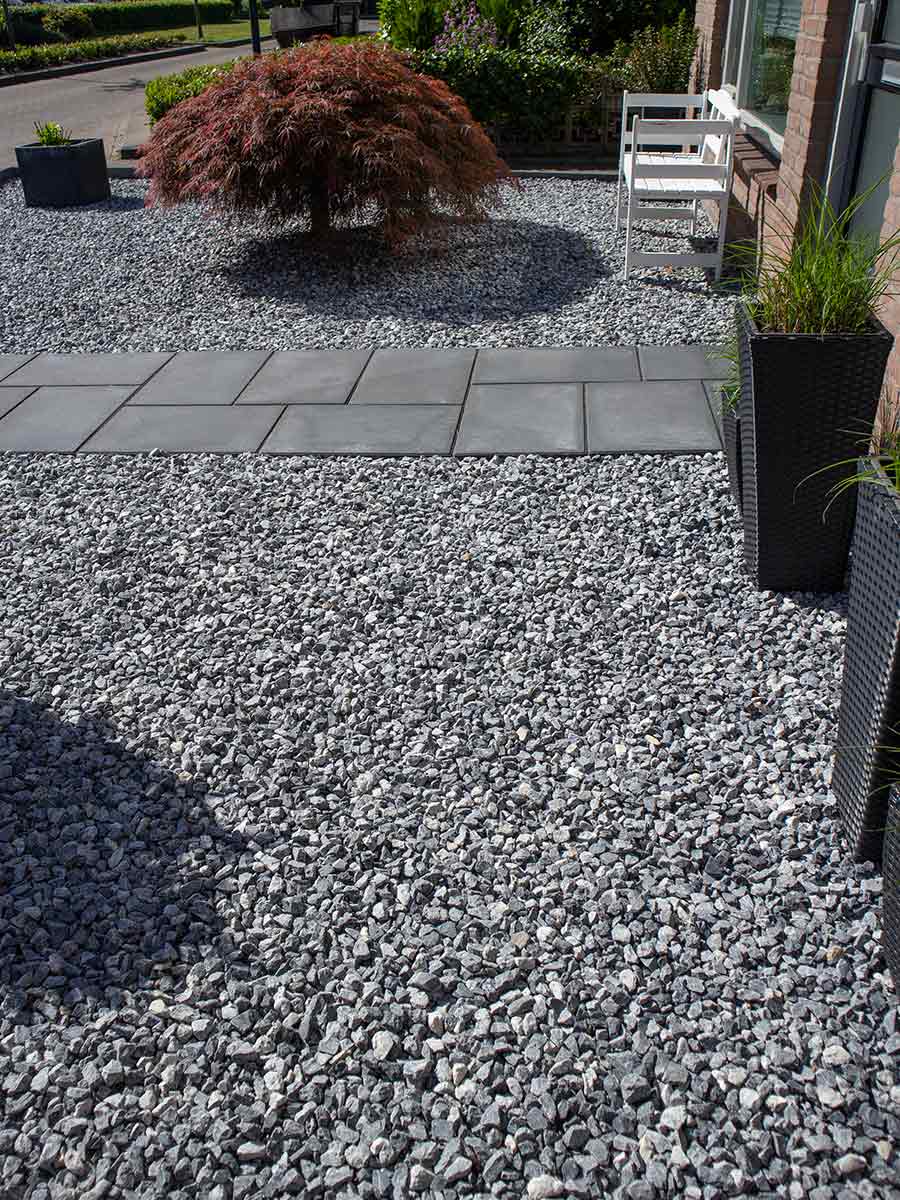 Ice blue split 16 - 32mm aangelegde tuin