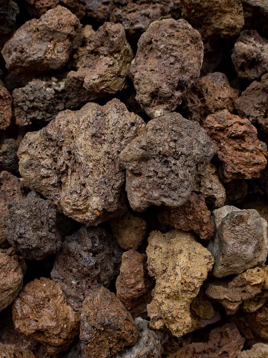 Lava brokken 40 - 80mm (4 - 8cm) (nat)