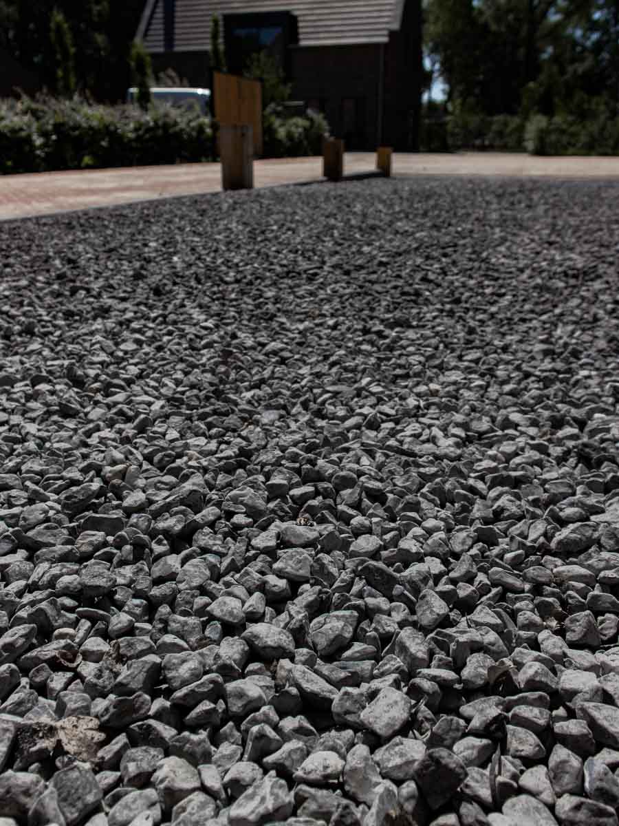 Nordic grey grind 12 - 18mm aangelegd