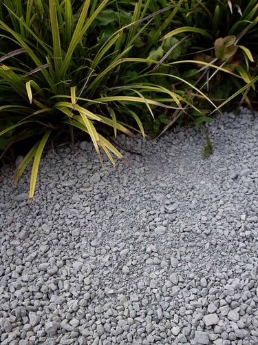 Dolomiet silver-grey 0 - 15mm aangelegd