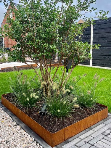 Multi-Edge METAL Afboording Corten staal aangelegd