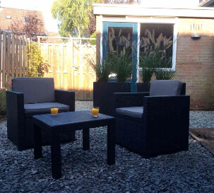 Terras met loungeset en Canadian Slate